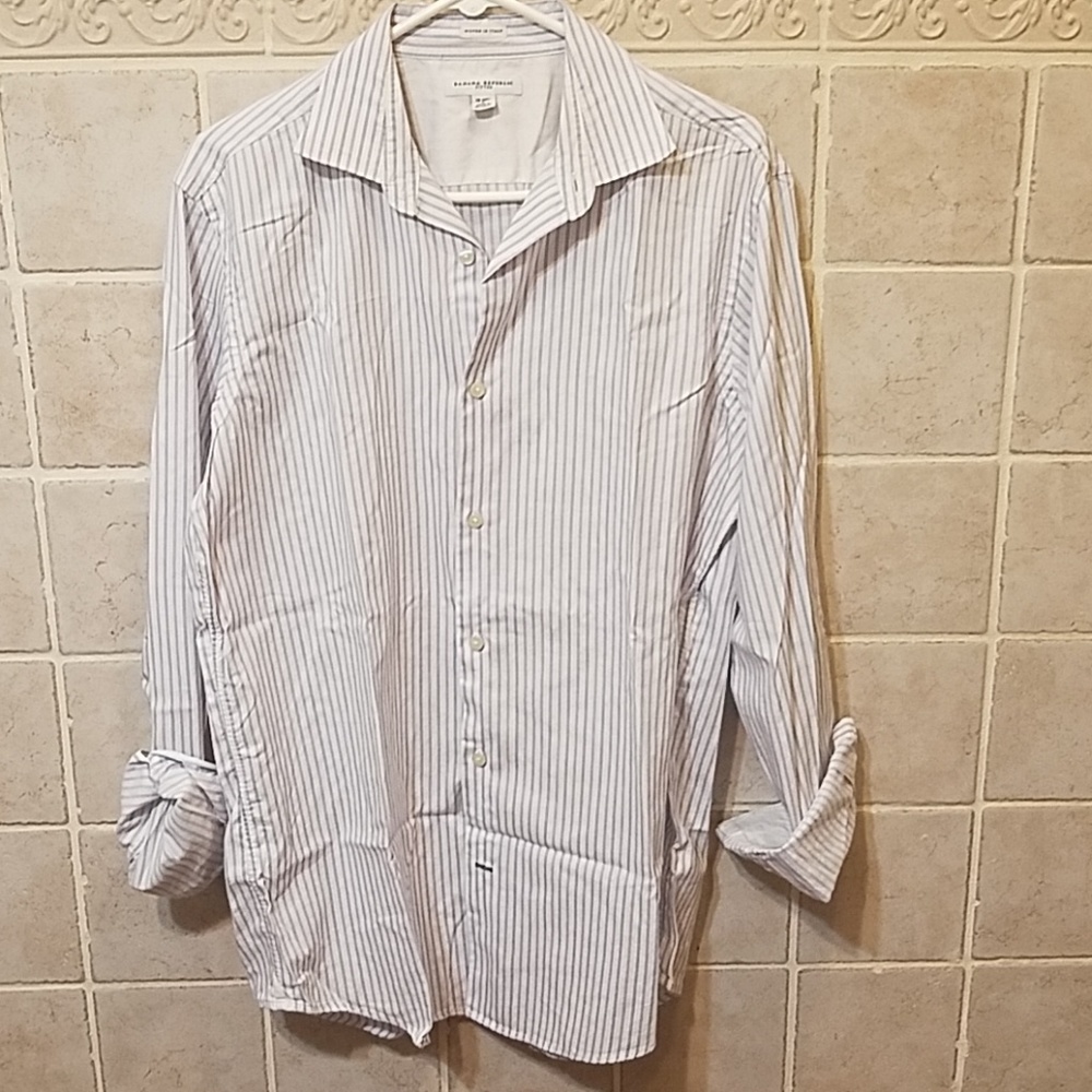 Banana Repulic Mens Fitted Button Down Dress Shirt